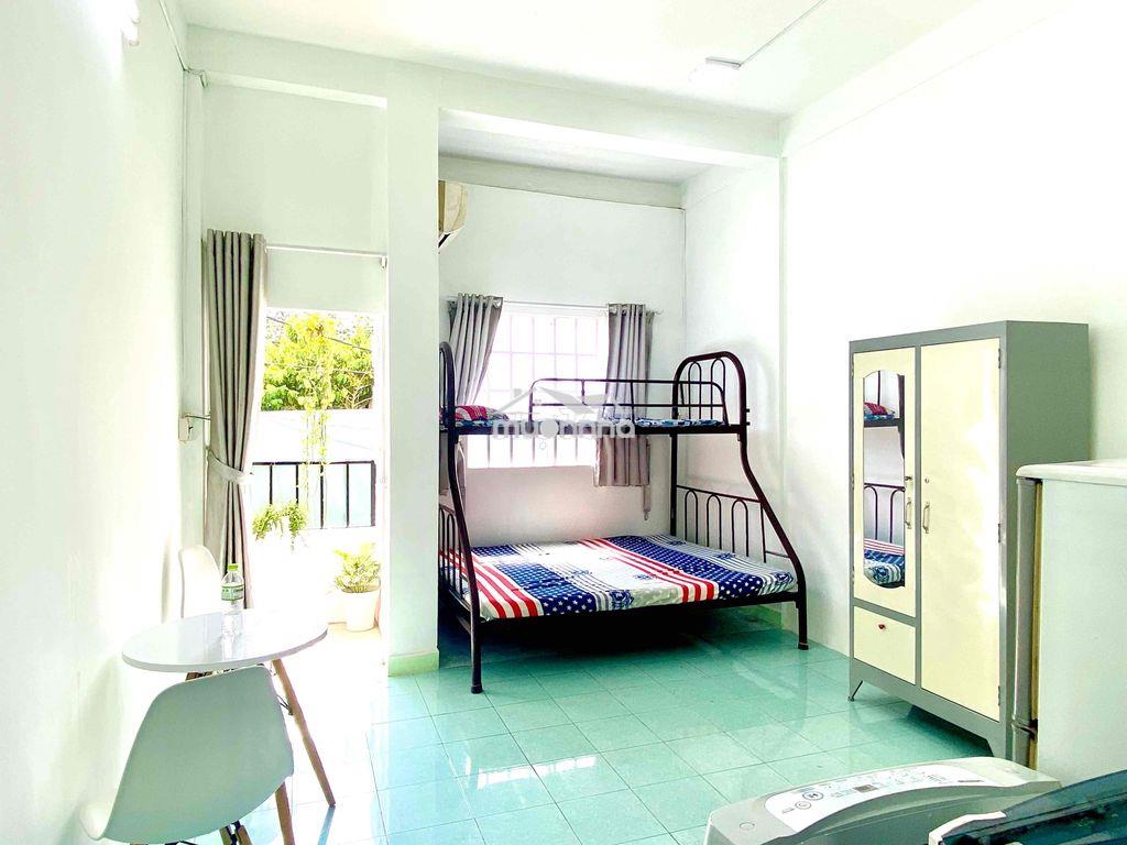 🍎 Phòng ban công cửa sổ lớn thoáng mát full nội thất giá rẻ - 2
