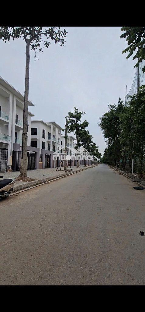 Cho thuê biệt thự kđt thanh hà_bàn giao thô_nhìn ra sân golf