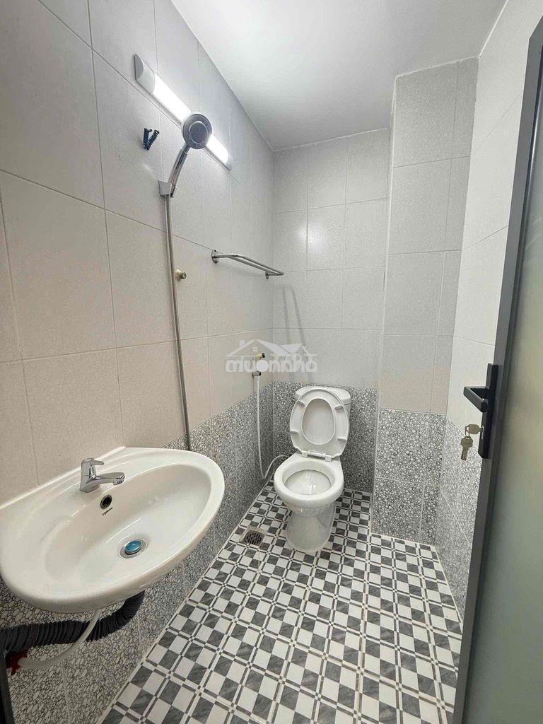 Nhà nc hẻm 138/31/9 ngô quyền q.10, 6.8 tỷ - 4