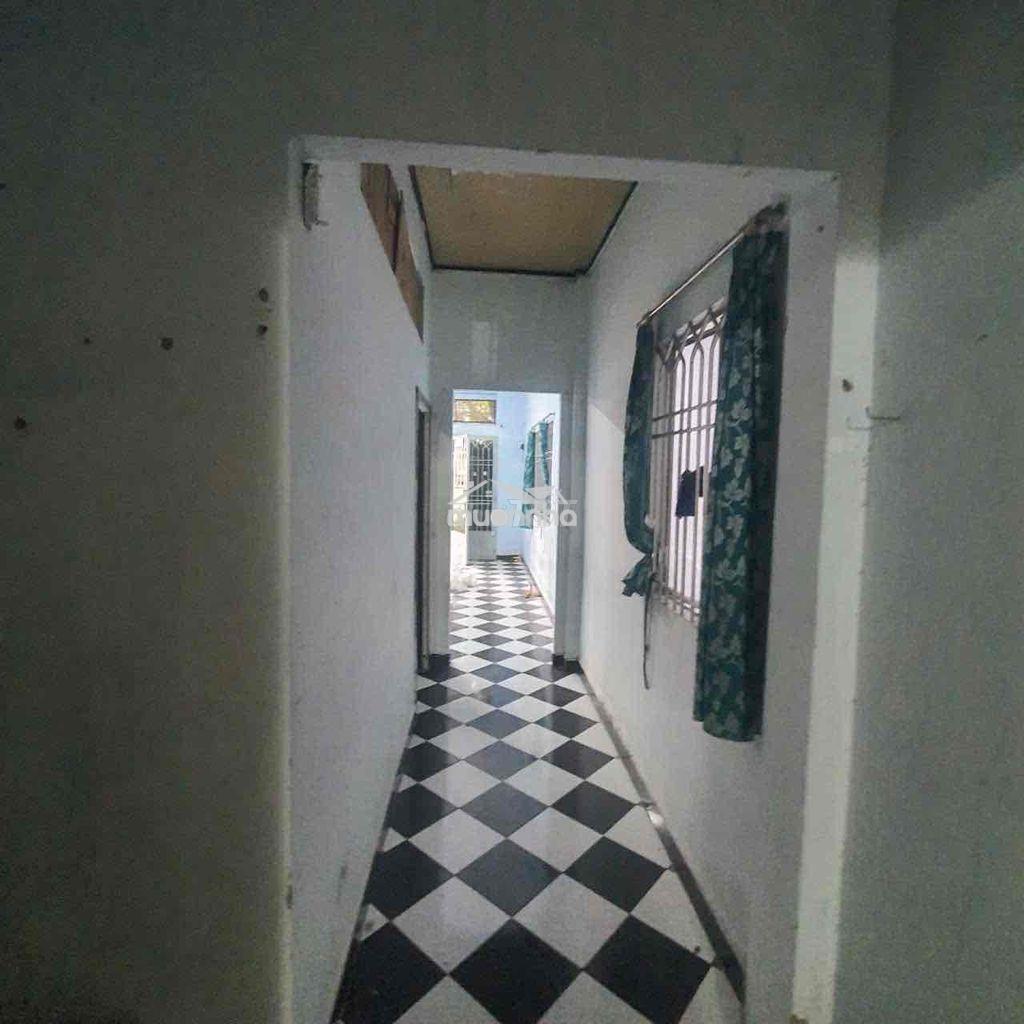 Cần bán căn nhà 1 trệt 1 lầu 5x20,đường thông xe hơi ,ngay đường 11 - 4