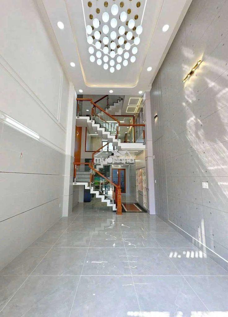 Bán nhà mới 95% kdc bình phú 4x18 4 tấm