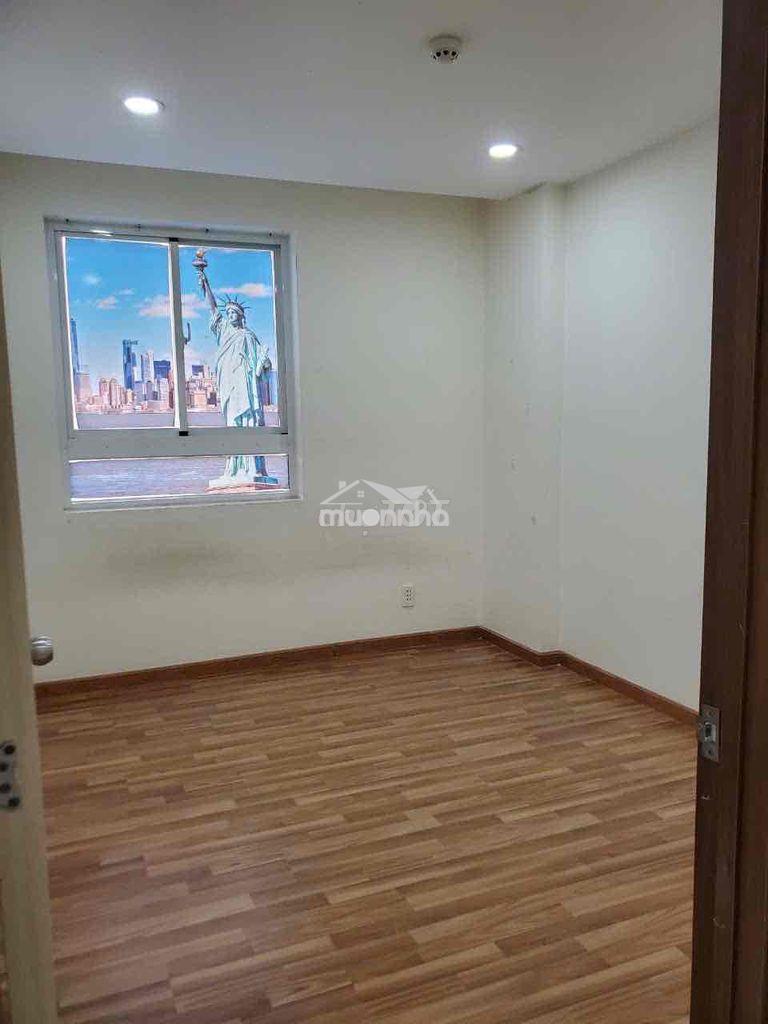 Bán chung cư sát ranh q1 - 3