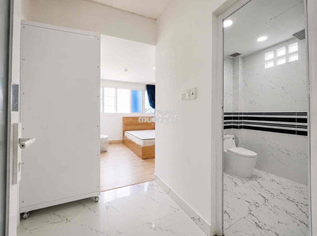 Cho thuê 1 phòng mặt tiền đường bùi hữu nghĩa sát q1 - 3