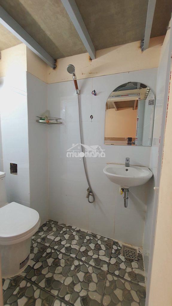 Phòng trọ giá tốt từ 2t8 có máy lạnh ( hỗ trợ một người ở ) - 4