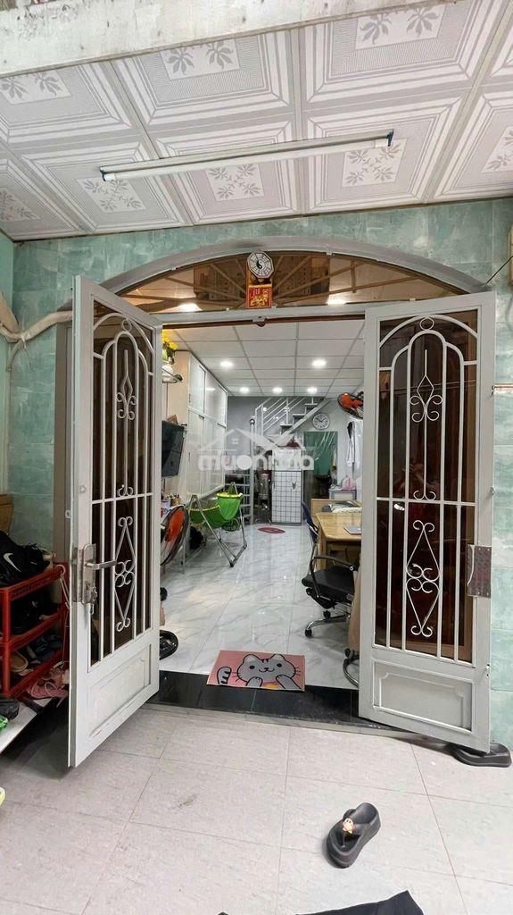Gia đình bán nhà hẻm 19 bình thới
