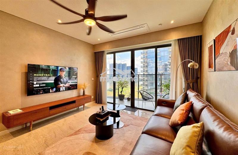 Cần cho thuê  căn 2 phòng ngủ  2wc sky center, nhà đẹp