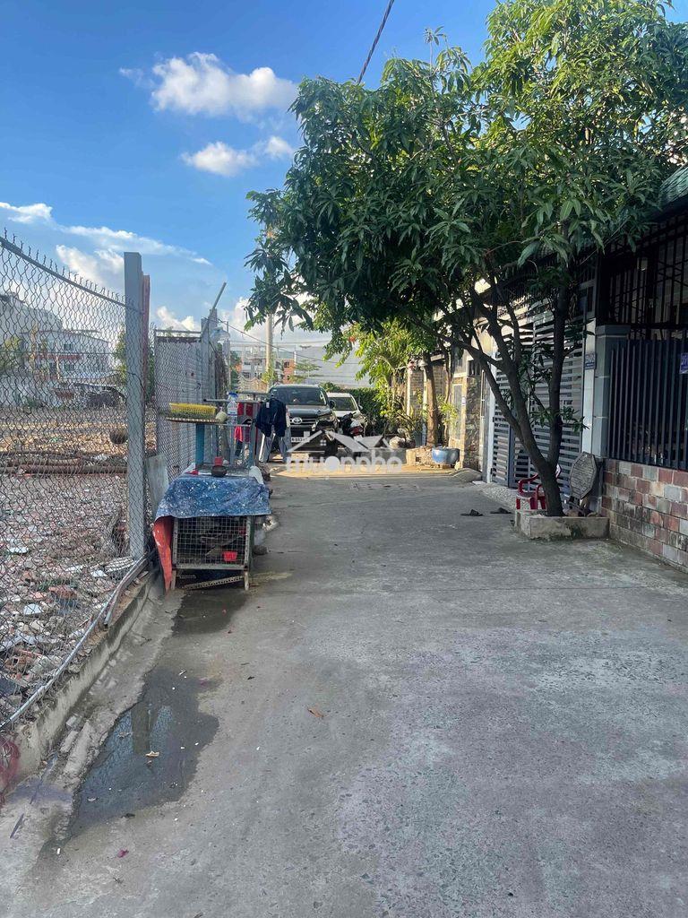 Đất thổ cư 70m2 . hẻm xe hơi 4,5m , đối diện vạn phúc city - 3