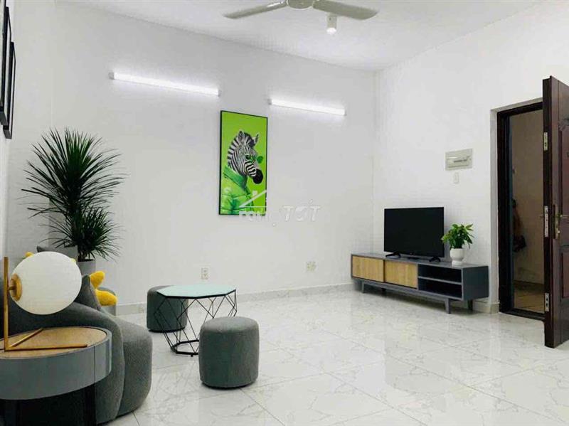 Cần bán căn hộ chung cư ngô gia tự  đường hòa hảo, p2, q10