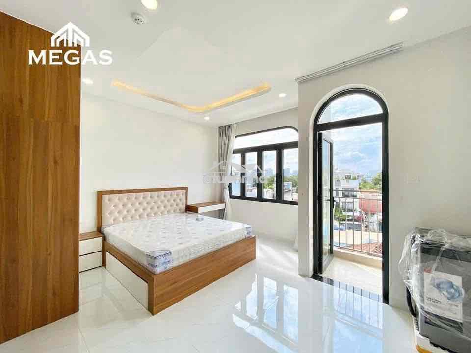 Chdv ban công ngay emart phan văn trị - 3