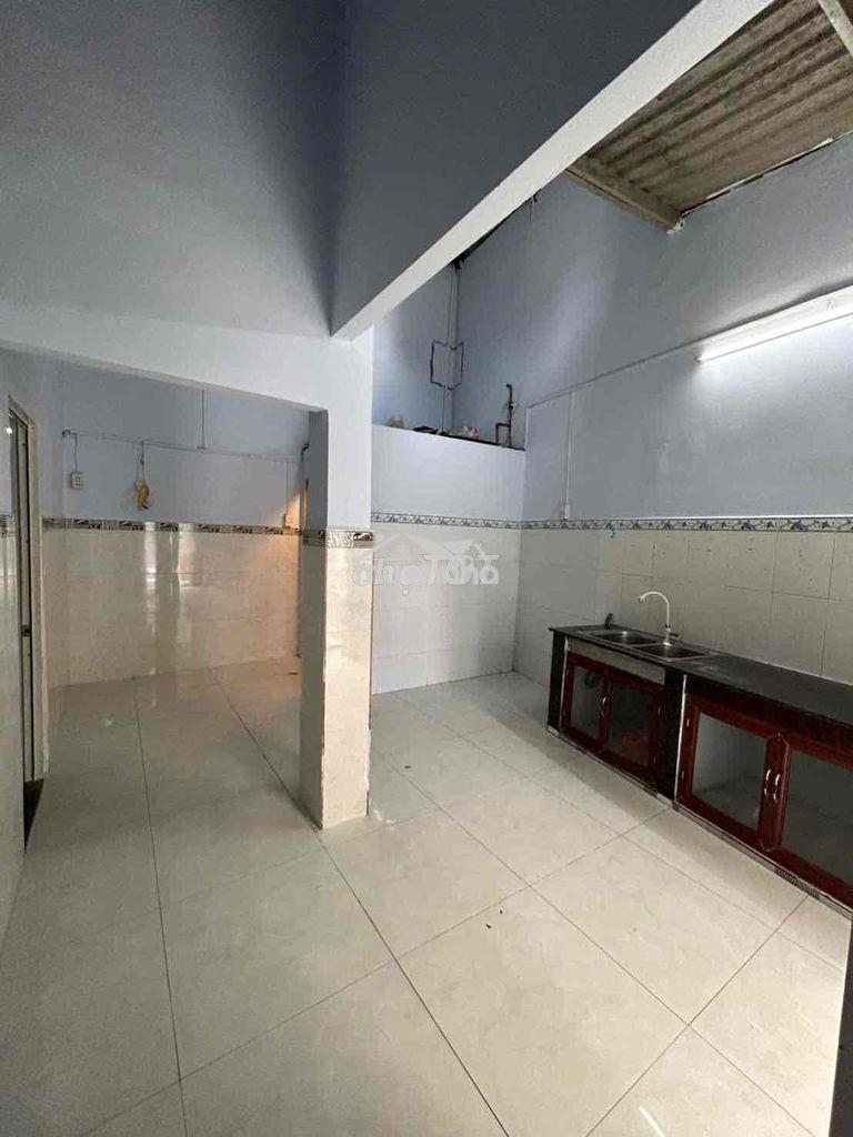 Bán nhà chính chủ gần trung tâm y tế dĩ an - 2