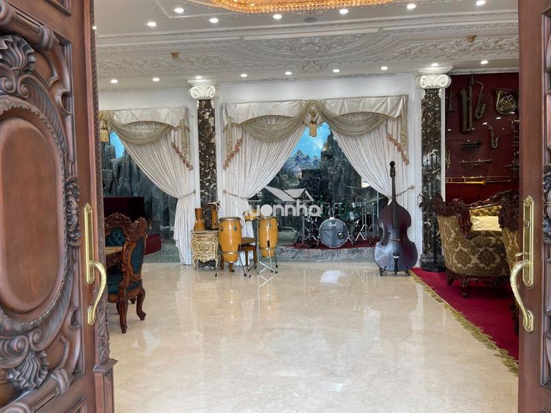 Cần cho thuê nguyên căn 543/25a nguyễn đình chiểu. dt: 4 x 18m, 3 lầu.