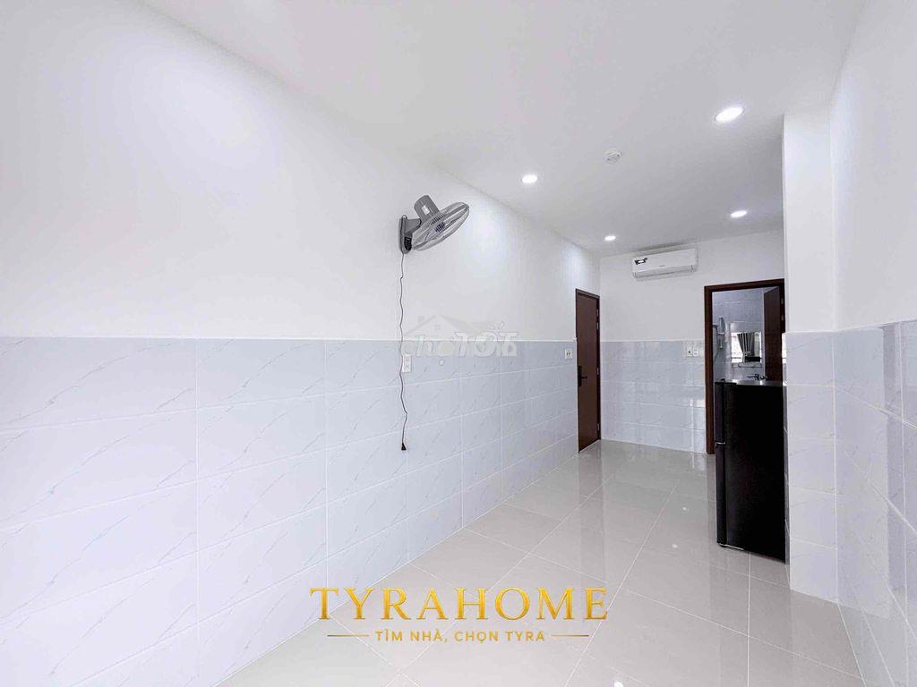 Căn hộ mới 100% free tiền nhà thág 7 có thang máy phòng balcony thoáng - 3