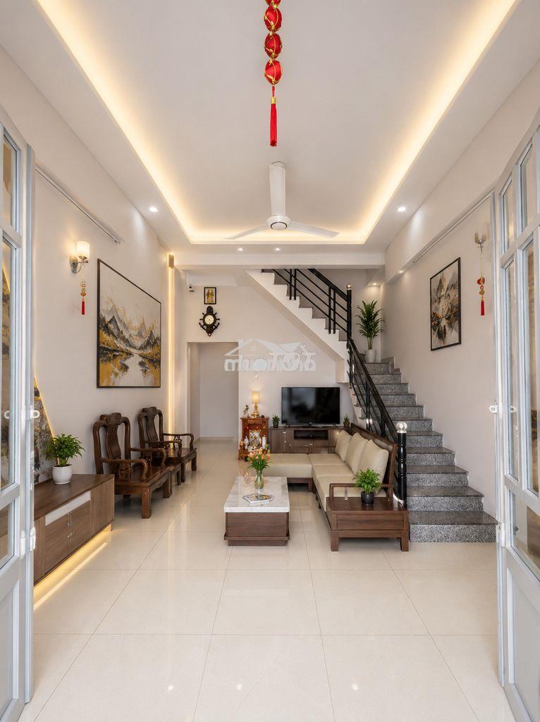 Tl mạnh khi mua trong tuần - nhà 2 tầng btct hxh đỗ xuân hợp- 3 tỷ hơn - 2