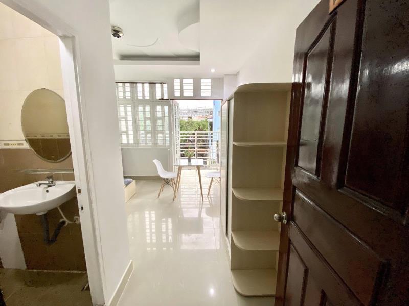 Cho thuê phòng dạng studio ban công siêu thoáng giá rẻ gần đh văn hiến_đh công thương_aeon mall tân phú_trục luỹ bán bích_âu cơ q.tân phú - 2