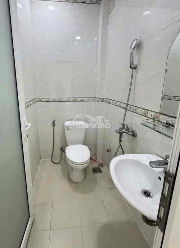 Tôi bán nhà đường tx25,p.thạnh xuân,q.12,dt 64m2,hẻm ô tô 3,5 tỷ - 3