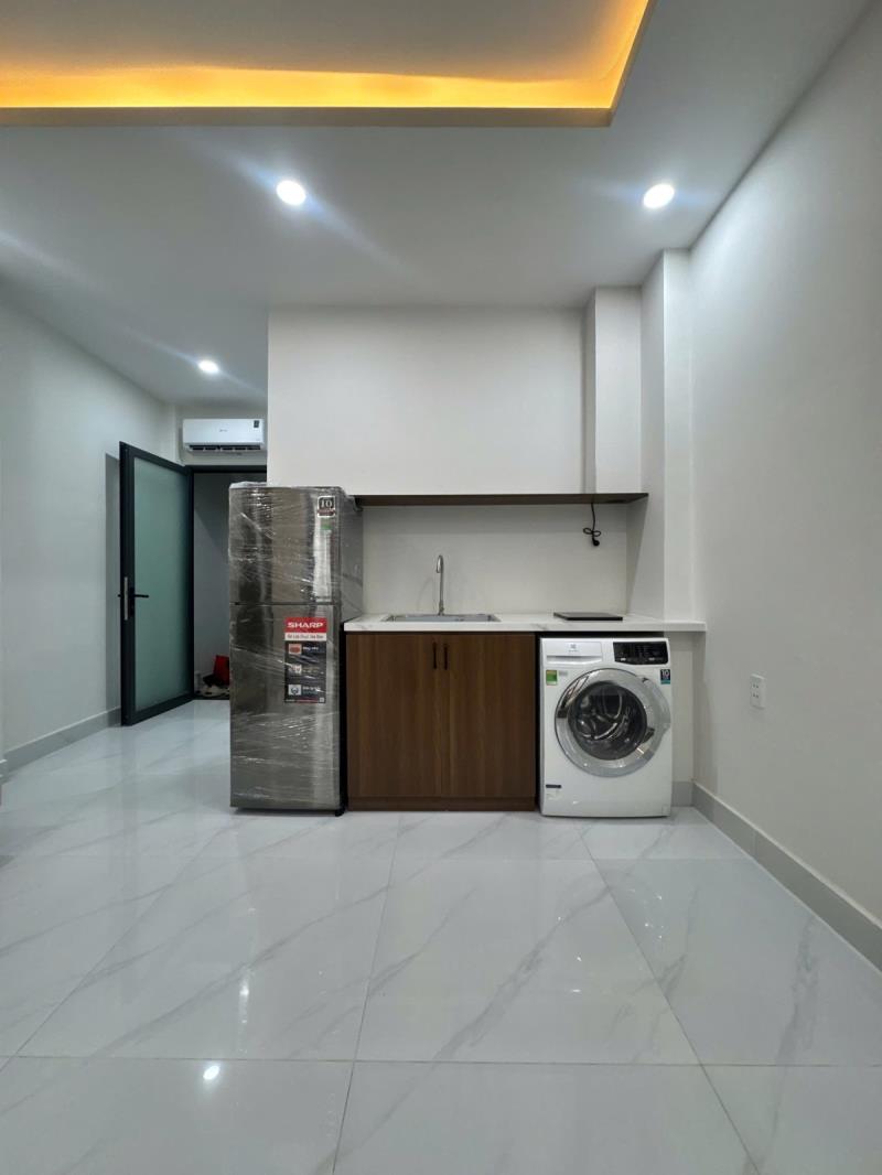 Studio 40m2 ban công - full nội thất - máy giặt riêng ngay ung văn khiêm - đại học hutech - ngã tư hàng xanh - nguyễn gia trí - điện biên phủ - 4