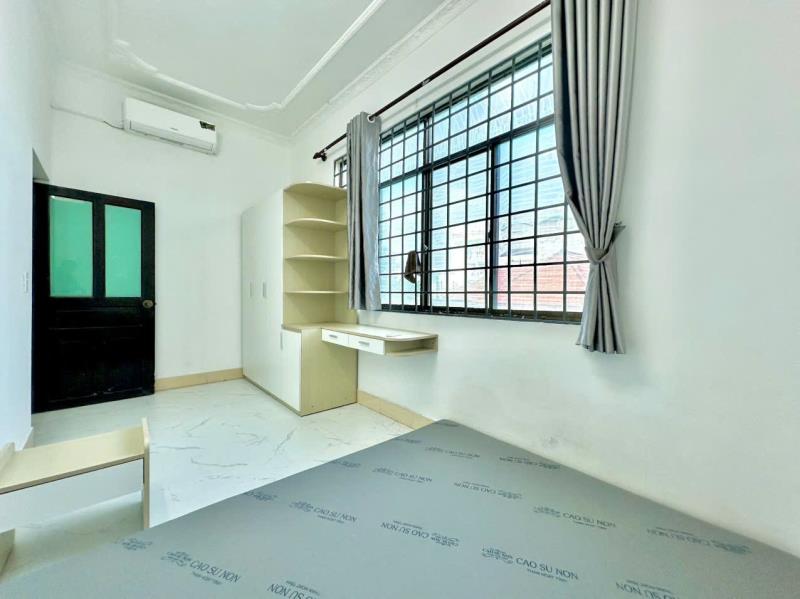 Căn hộ 1pn full nội thất - tách bếp - máy giặt riêng - ngay khu ẩm thực d5 - gần các trường dh uth, hutech, uef, ngã tư hàng xanh - 2