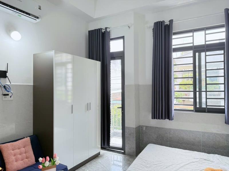 Studio ban công | full nội thất - 4