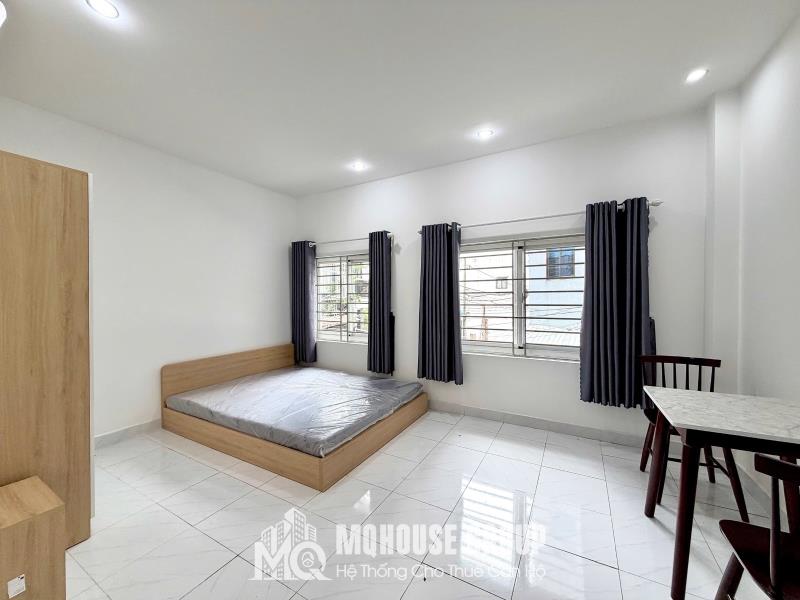 Studio cửa sổ lớn | full nội thất |