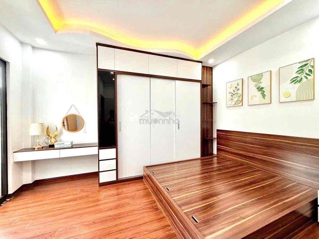 Chính chủ cho thuê nhà riêng lạc long quân dt 45m 5 tầng 4pn full đồ 1 - 4