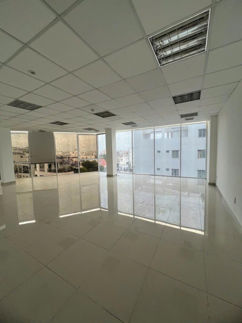 Chính chủ cho thuê văn phòng 73,5m² – không gian thoáng, nhiều ánh sáng