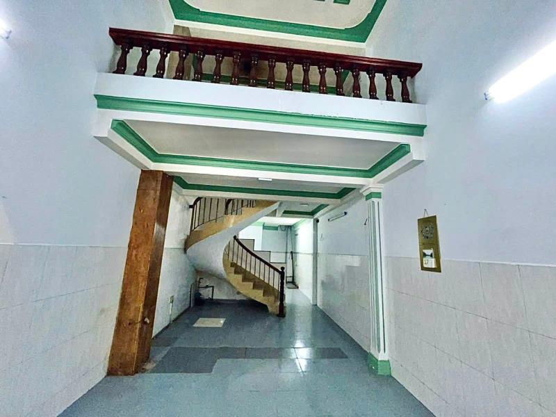 Trung tâm quận 5 giáp trần hưng đạo - nghĩa thục – dt: 51m2 – 5 tầng – 9 tỷ 2 - 2