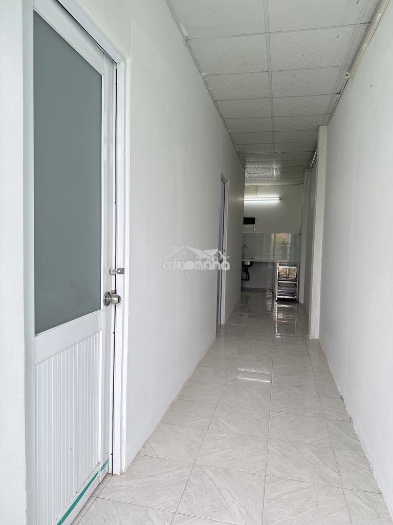Cho thuê tầng 1 có 2 phòng ngủ - 3