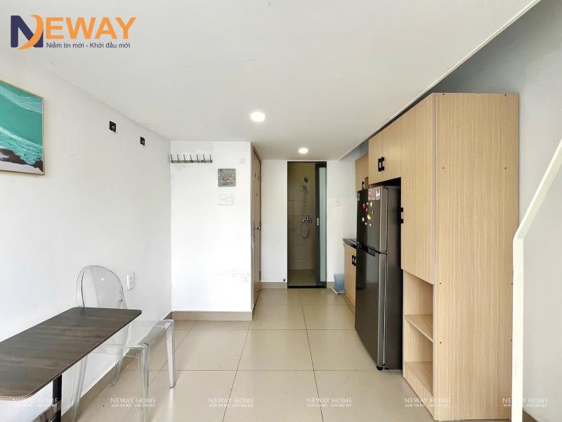Căn hộ mini ban công, duplex pẻ được 2-3 người, trên đường cộng hoà, gần sân bay, công viên hoàng văn thụ, đại học công thương, văn hiến,… - 2