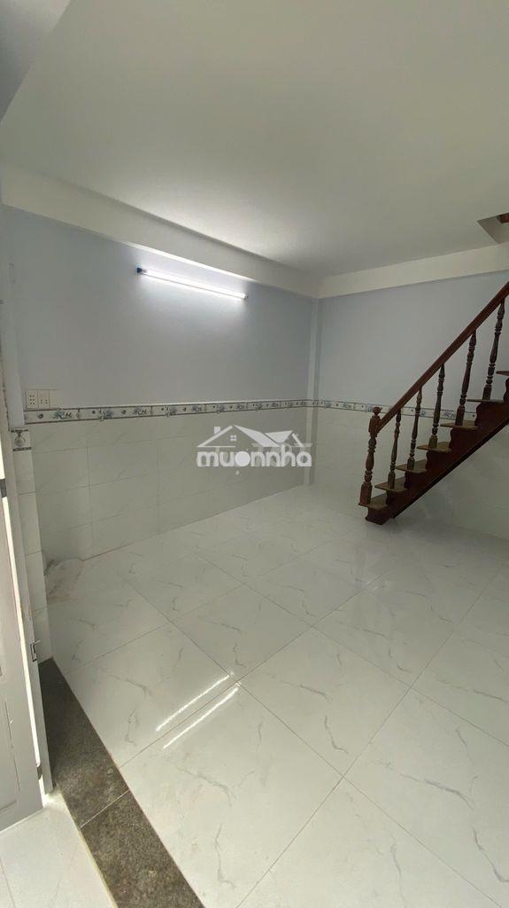Nhà nguyên căn, hẻm xe hơi thông ra kdc, điện nước chính thức - 4