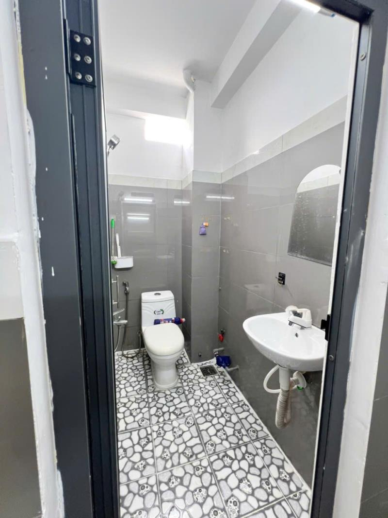 Phòng ban công gần hv hàng không - ngay etown cộng hòa, nhà ga t3, chợ hoàng hoa thám phòng giá tốt - tân bình - 3