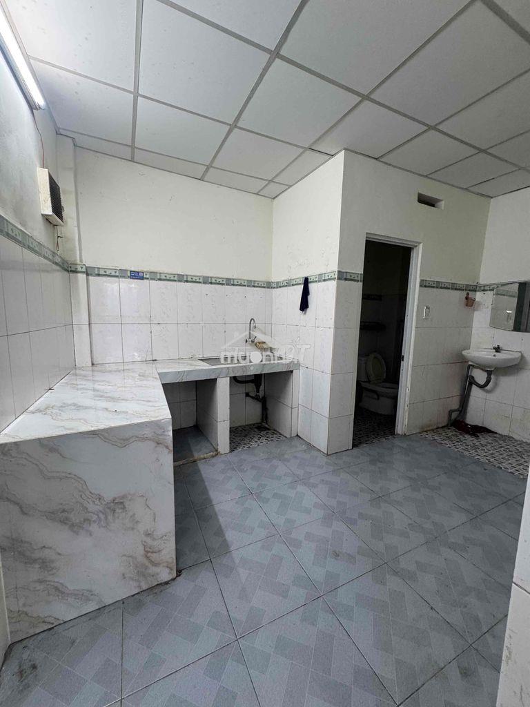 Cho thuê nhà nguyên căn,dt 4x14m . 1 lửng , 2 tolet . giá 7tr500 - 2