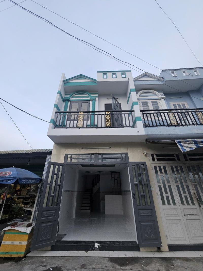 Nhà mặt tiền kinh doanh 4x10m - giá 600 triệu