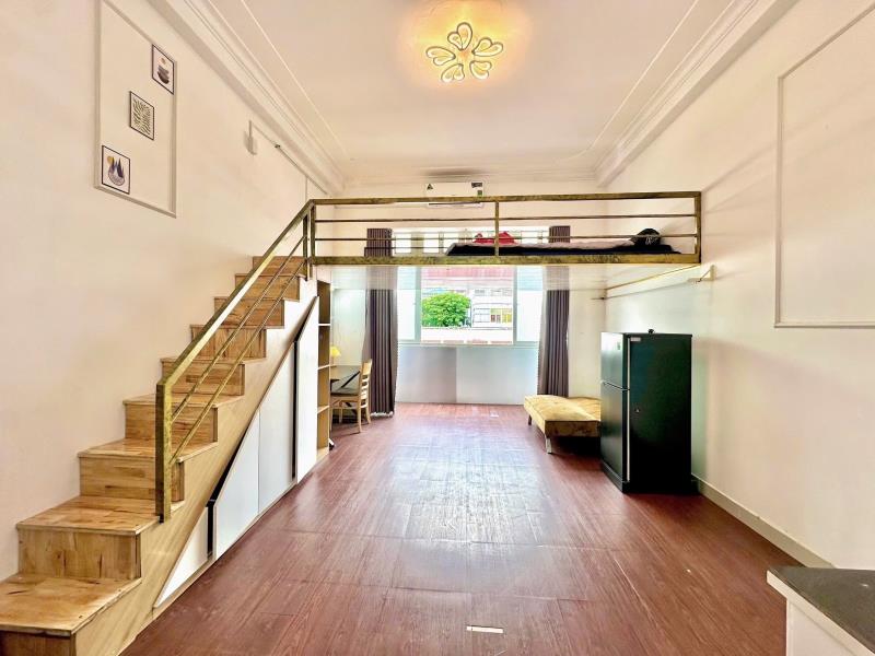 Cho thuê căn hộ cửa sổ trời gần đh văn lang, đh kinh tế tài chính ( uef). tiện di chuyển phú nhuận, quận 1, quận 3