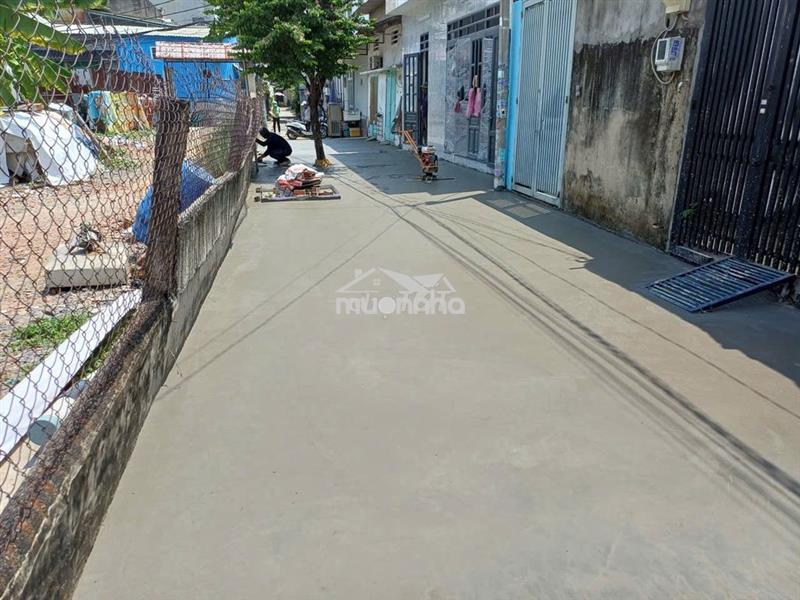 Chính chủ bán nhà 1 lững hẻm xe hơi 2pn 2wc dtsd 80m2 2ti350tr