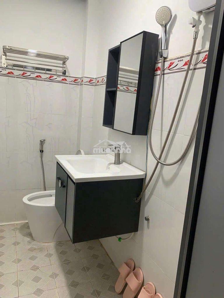 Cho thuê nhà nguyên căn 4 phòng ngủ 4 máy lạnh nhà mới sơn - 2