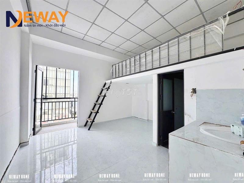 Gác mới xây thang máy mặt tiền đường ở được 3-4 người