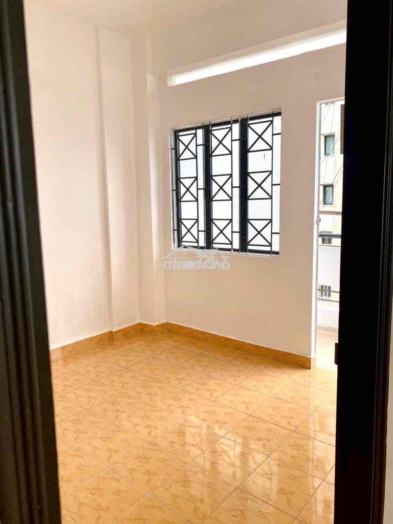 Băn cc hẻm 63 gò dầu dt 58m2 , 2pn, 2wc , có thang máy , ban công rông - Ảnh 4