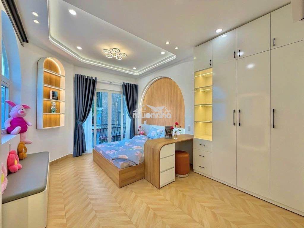Bán nhà phú nhuận - hxh quay đầu - 5 tầng btct - 3pn 4wc - chỉ 8.6 tỷ - 2