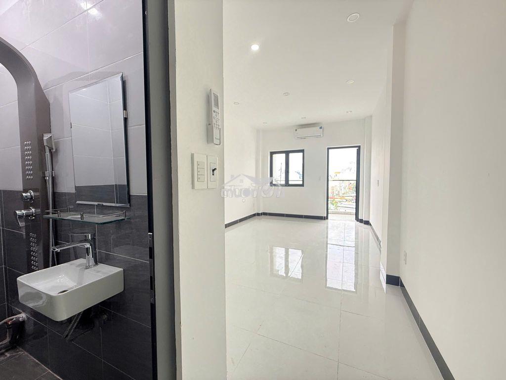 Phòng ban công mặt tiền âu cơ full nội thất - Ảnh 2