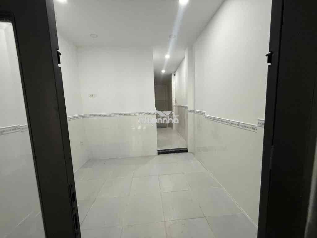 Nhà hẻm xe hơi đường nguyễn du gần đại học công nghiệp 4 có máy lạnh - 2