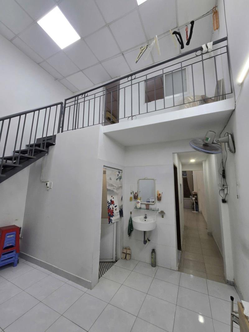 Gấp bán ! nhà 2 tầng,62m2,hẻm 3m,ngay sân bay.khu an ninh,yên tĩnh - 4