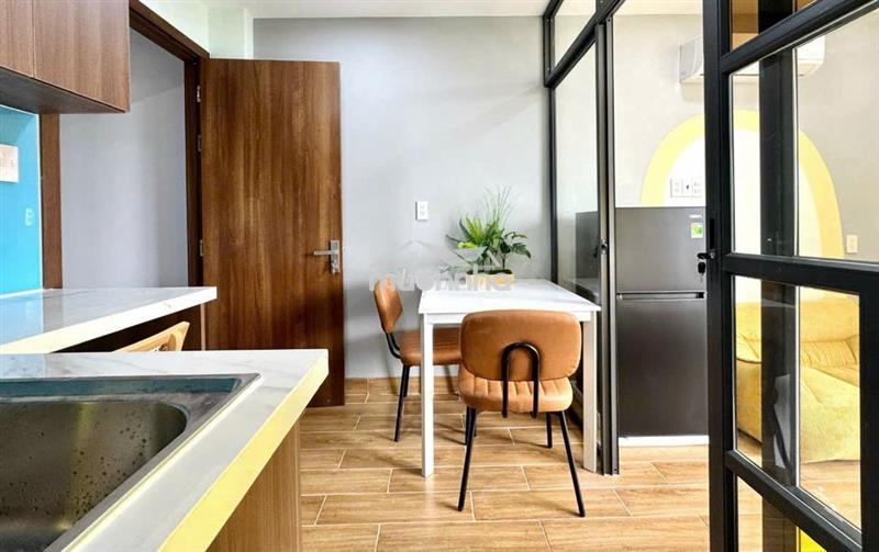 Cho thuê phòng 30m² full nội thất, gần cv làng hoa – 6,5tr