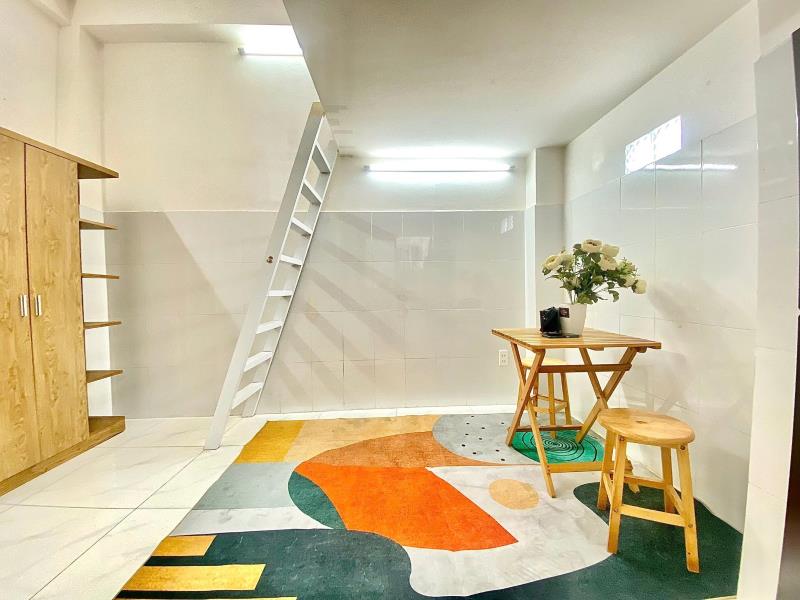 Cho thuê duplex bùi đình túy – phòng rộng – cửa sổ – cách đh ngoại thương 2km - 3
