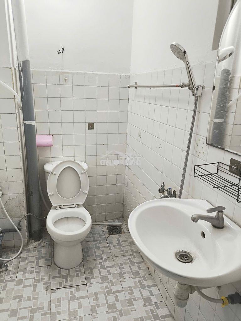Chính chủ cho thuê phòng giá rẻ từ 3 tr đầy đủ nội thất ngay sân bay - Ảnh 3