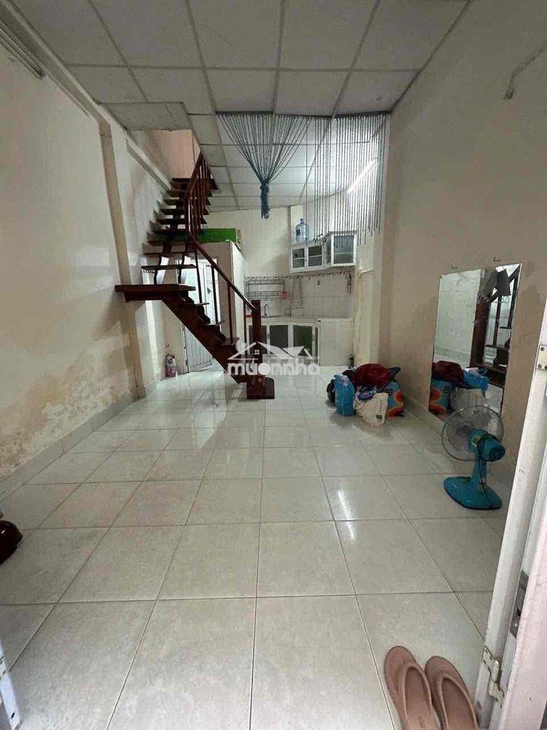 Cho thuê nhà nguyên căn (dt:3,5x6,5m) 1pn1wc hoà hưng q10