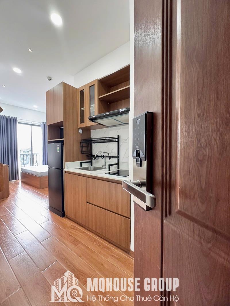 Cho thuê studio ban công 30m2 ngay phố ẩm thực phan xích long - ngã tư phú nhuận - chợ bà chiểu - bờ kè trường sa