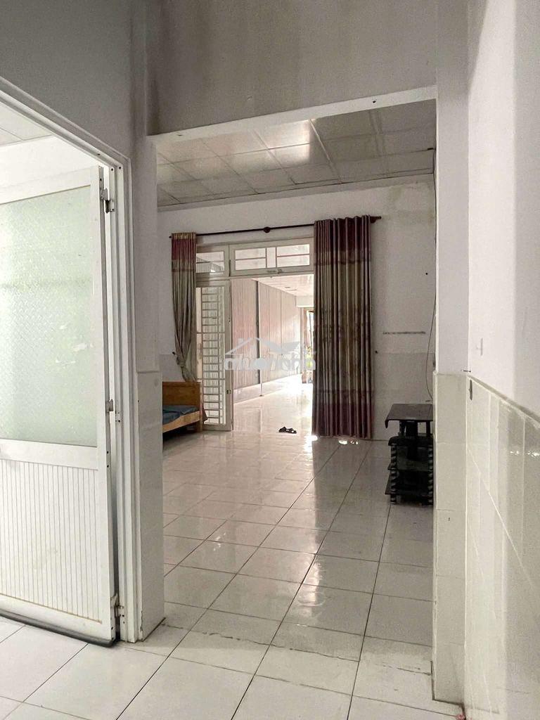 Nhà mặt tiền 2 bà trưng buôn bán sân xe hơi  - 2