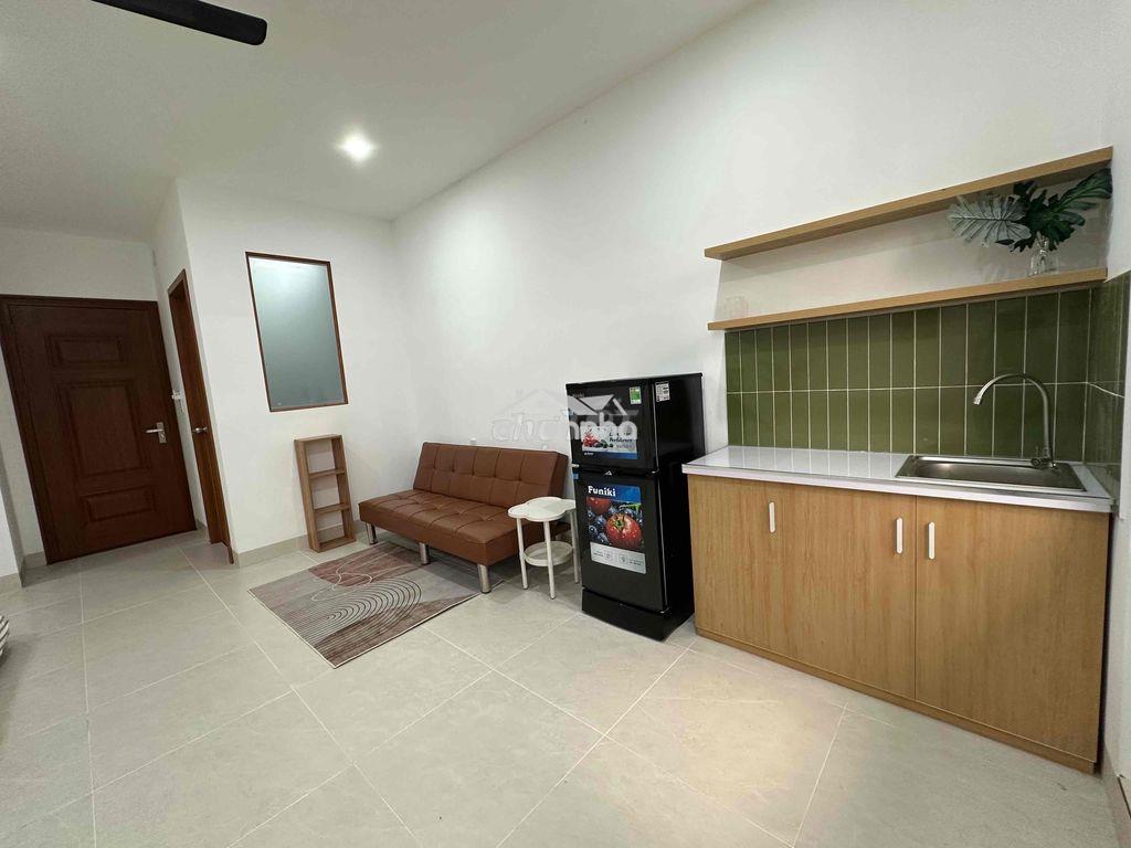Chủ giảm giá căn hộ dv full nội thất có ban công lớn - 4
