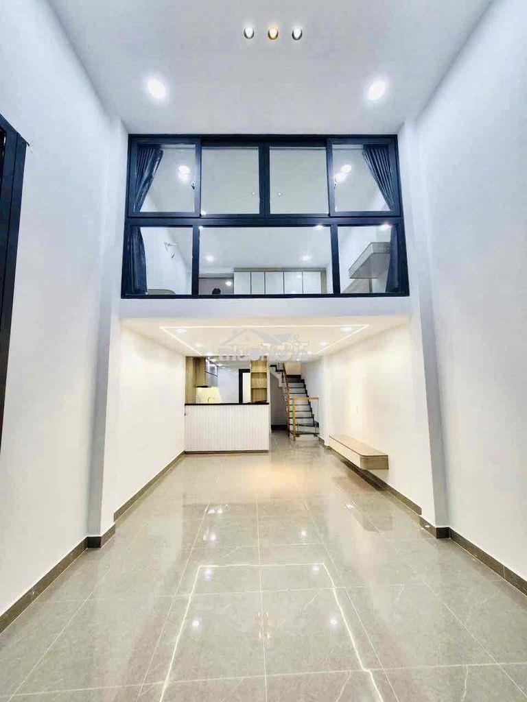 Hiếm , nguyễn chí thanh quận 11 , 45m2 , hoàn công đủ , sát mặt tiền