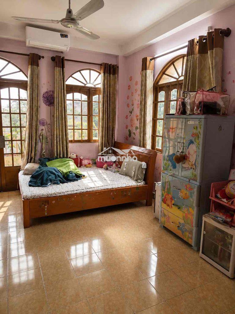 Bình thạnh giáp q1 - hàng xanh - 5 tầng đúc - 7pn -dòng tiền 300tr/năm - 4
